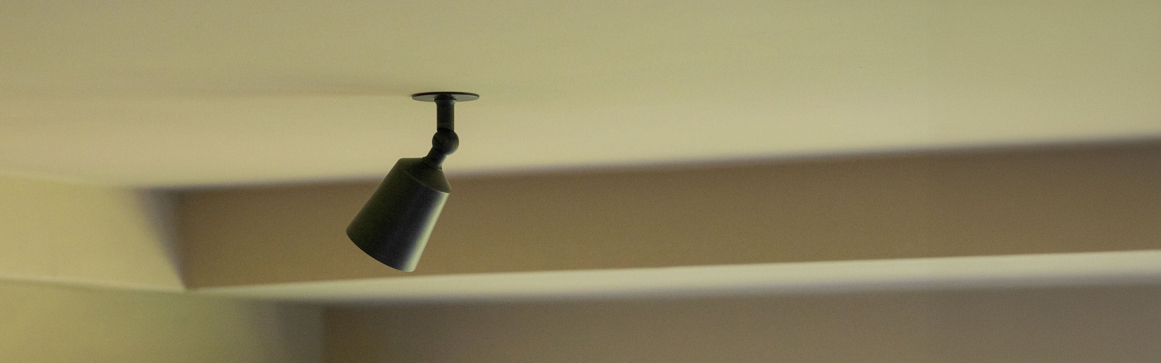 Bronze spotlights & downlights