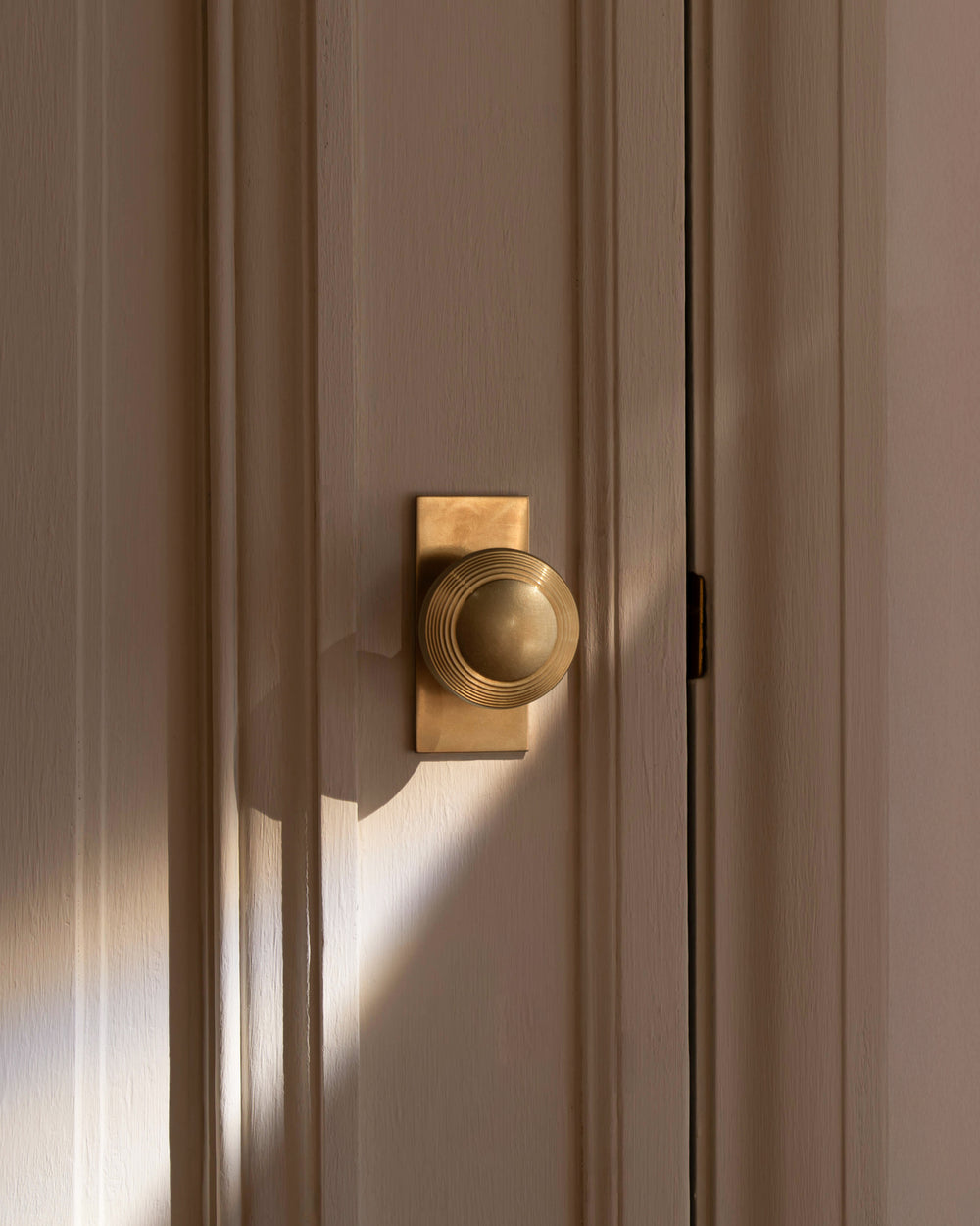 Poignée bouton de porte de placards - Bricolage Poignée bouton de porte de placards - Bricolage